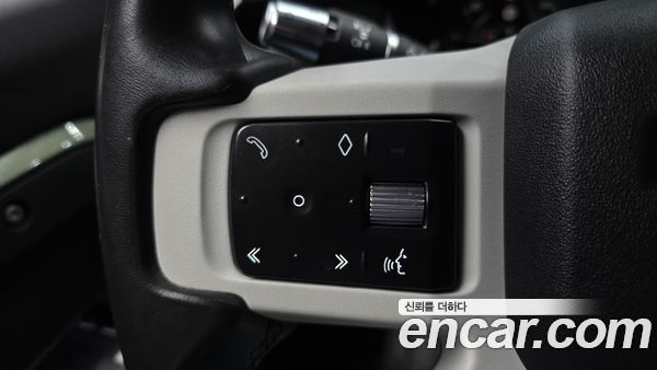 Land Rover Defender 2022, фото 26