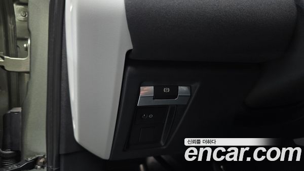 Land Rover Defender 2022, фото 30