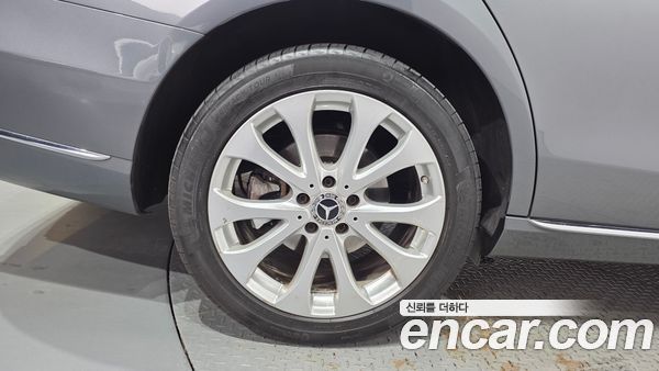 Mercedes-Benz E-Class 2020, фото 5