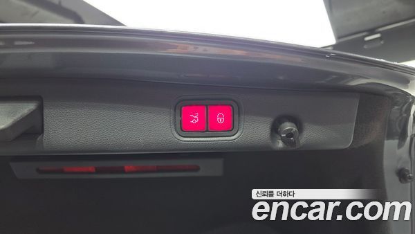 Mercedes-Benz E-Class 2020, фото 18