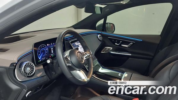 Mercedes-Benz EQE 2023, фото 14