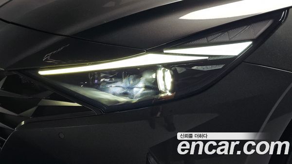 Hyundai Elantra 2023, фото 8