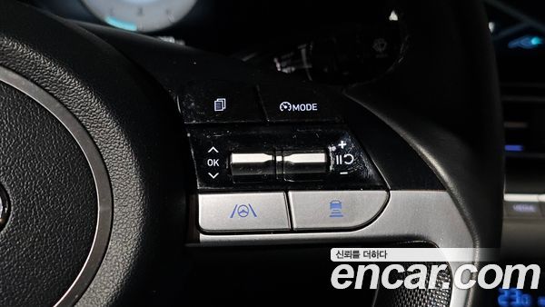 Hyundai Elantra 2023, фото 32