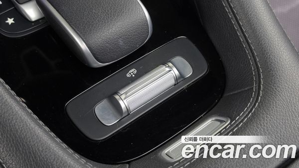 Mercedes-Benz GLE 2023, фото 31