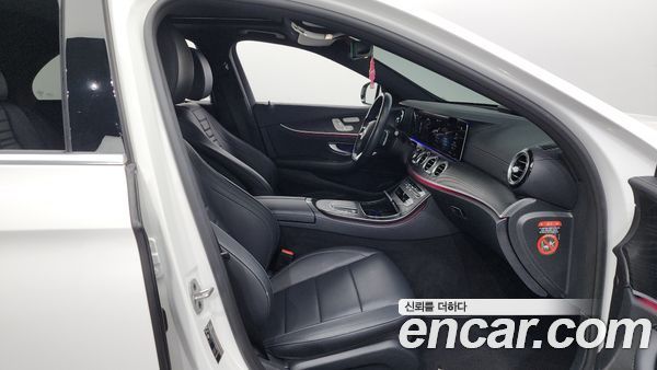 Mercedes-Benz E-Class 2021, фото 11