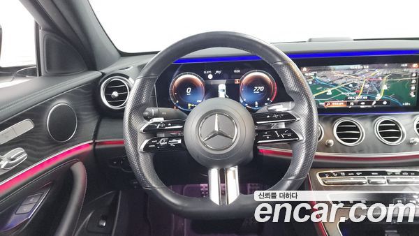 Mercedes-Benz E-Class 2021, фото 13