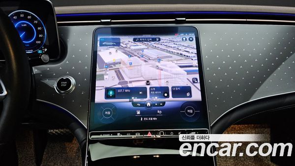Mercedes-Benz EQE 2023, фото 14