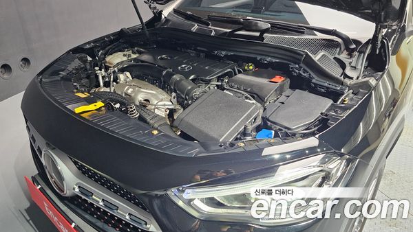 Mercedes-Benz GLA 2023, фото 6