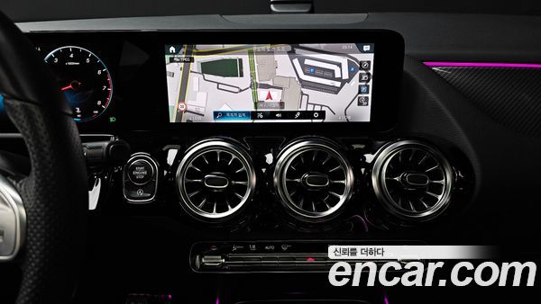 Mercedes-Benz GLA 2023, фото 14