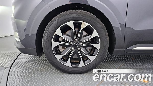 Kia Carnival 2023, фото 5