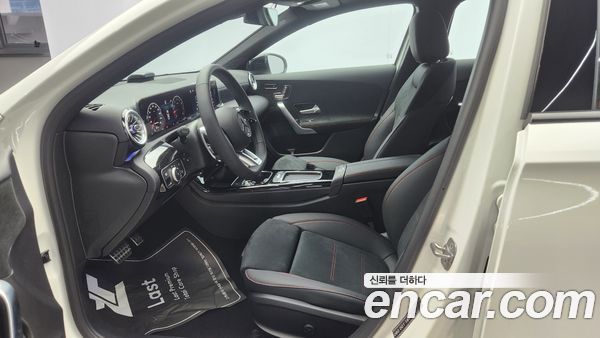 Mercedes-Benz A-Class 2024, фото 10