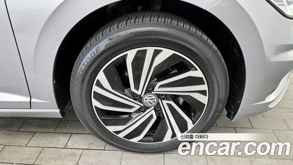 Volkswagen Jetta 2021, фото 5