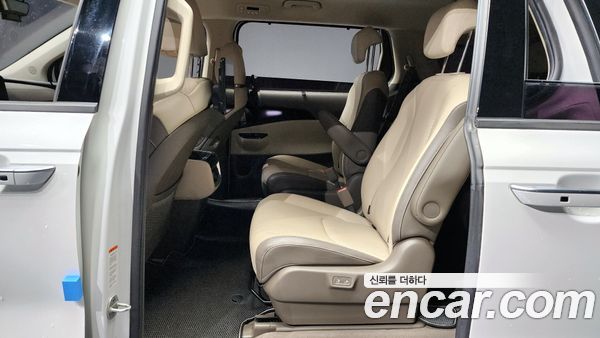 Kia Carnival 2021, фото 12