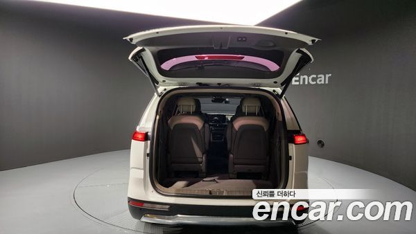 Kia Carnival 2021, фото 20
