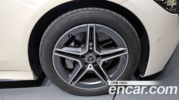 Mercedes-Benz S-Class 2022, фото 5