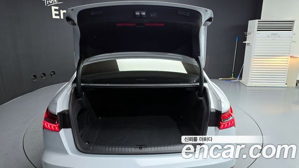 Audi A6 2023, фото 20