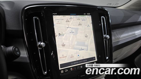 Volvo XC40 2025, фото 14