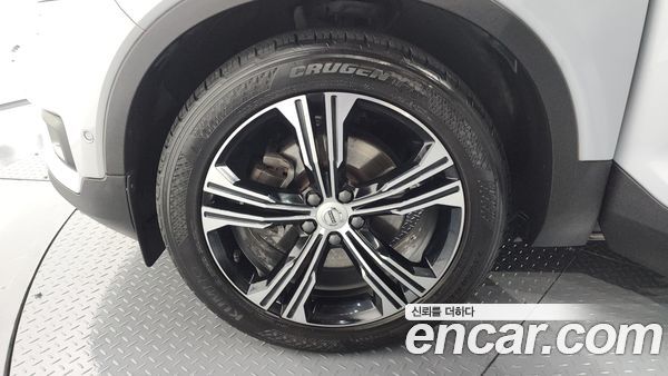 Volvo XC40 2020, фото 5
