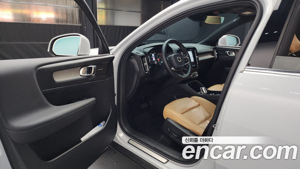 Volvo XC40 2020, фото 10