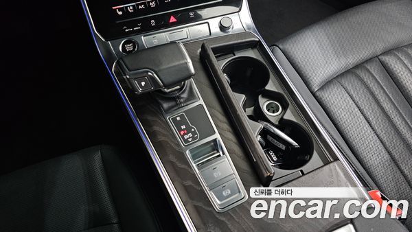 Audi A6 2022, фото 9