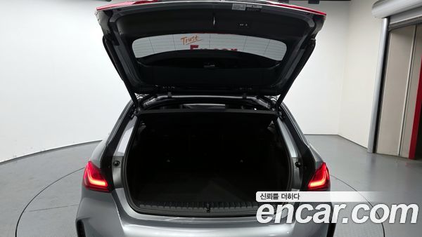BMW 1 Series 2023, фото 20