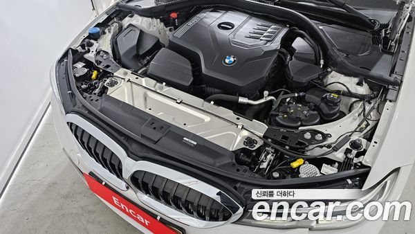 BMW 3 Series 2022, фото 6