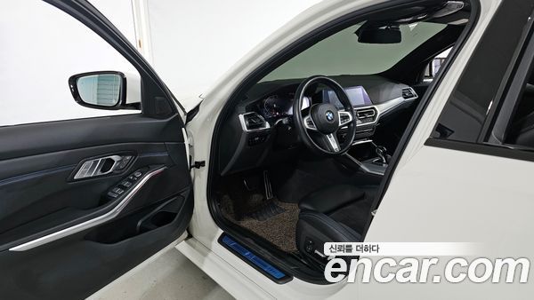 BMW 3 Series 2022, фото 11