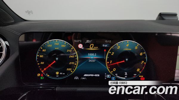 Mercedes-Benz GLA 2023, фото 8