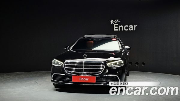 Mercedes-Benz S-Class 2023, фото 3