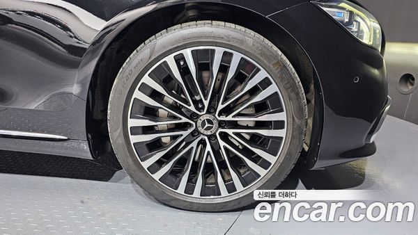 Mercedes-Benz S-Class 2023, фото 5