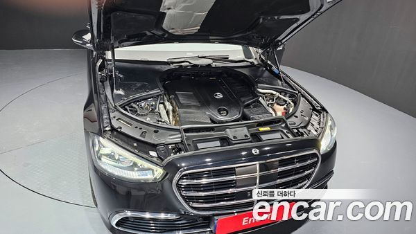 Mercedes-Benz S-Class 2023, фото 6