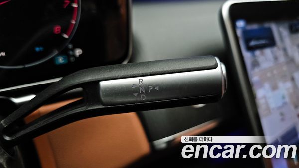 Mercedes-Benz S-Class 2023, фото 9