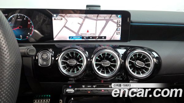 Mercedes-Benz A-Class 2022, фото 13