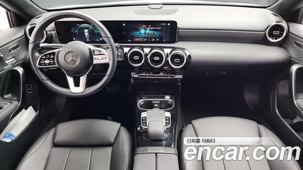 Mercedes-Benz A-Class 2020, фото 7