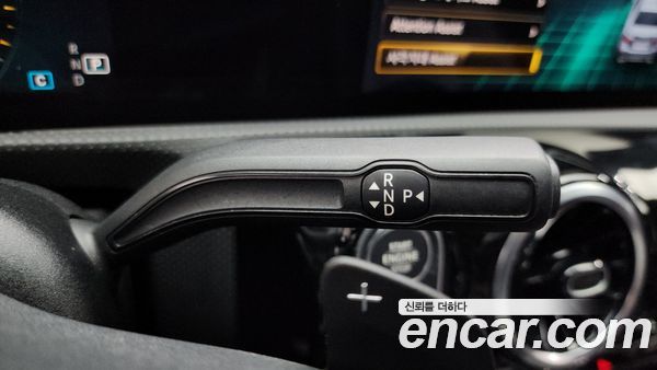 Mercedes-Benz A-Class 2020, фото 9