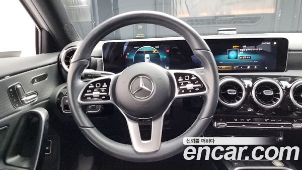Mercedes-Benz A-Class 2020, фото 13