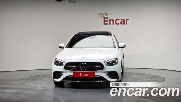 Mercedes-Benz E-Class 2022, фото 2