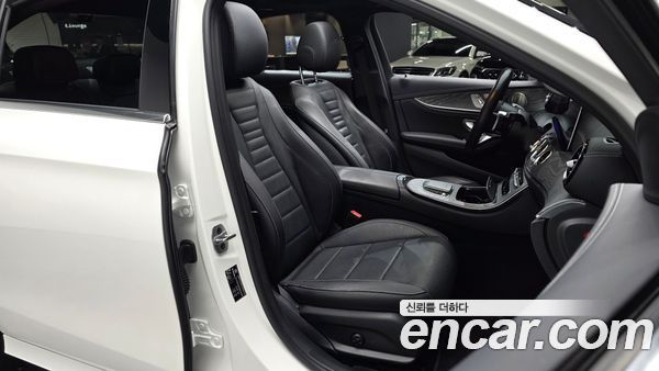 Mercedes-Benz E-Class 2022, фото 9