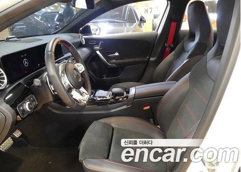 Mercedes-Benz A-Class 2023, фото 10