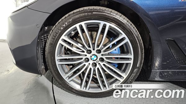 BMW 5 Series 2020, фото 5