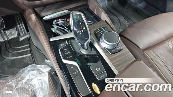 BMW 5 Series 2020, фото 9