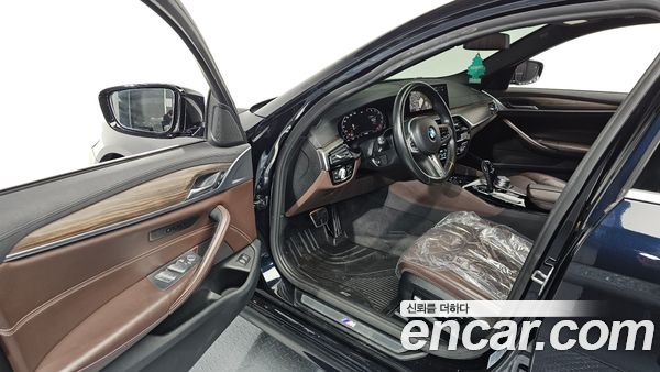 BMW 5 Series 2020, фото 10