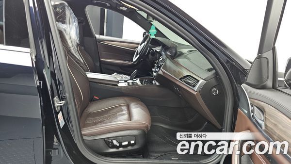 BMW 5 Series 2020, фото 11