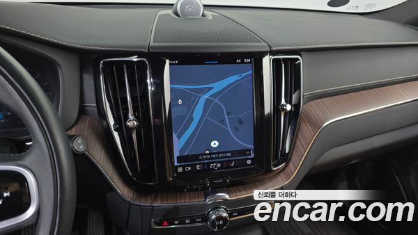 Volvo XC60 2022, фото 14