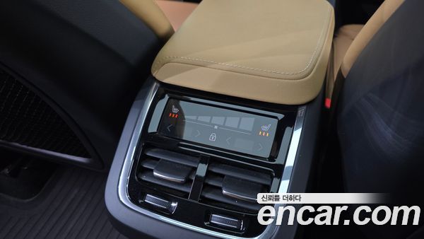 Volvo XC60 2022, фото 18