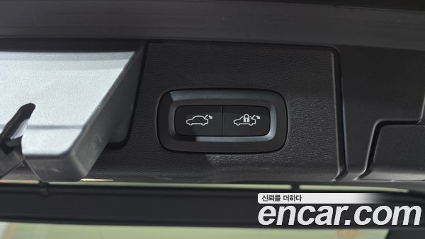 Volvo XC60 2022, фото 20