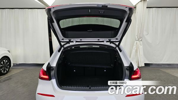 BMW 1 Series 2024, фото 20