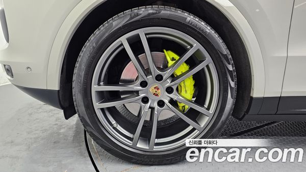 Porsche Cayenne 2021, фото 5