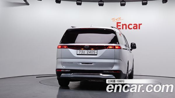 Kia Carnival 2021, фото 4
