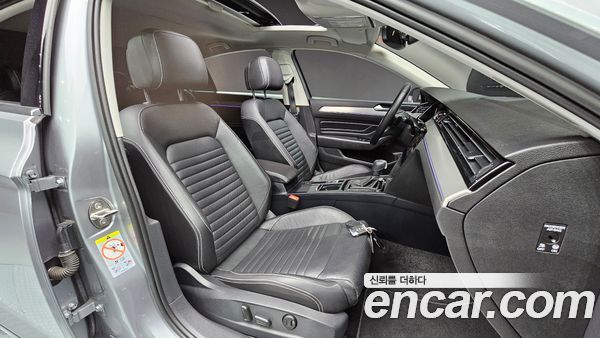 Volkswagen Passat 2022, фото 10